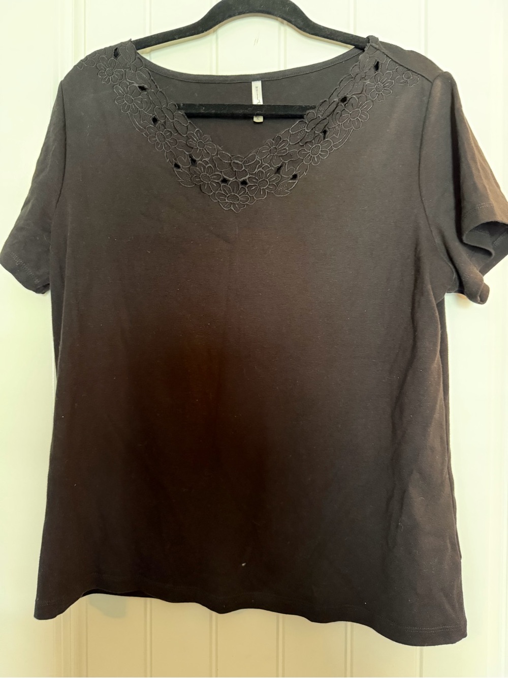 White Stag Black Short Sleeve Top with Floral Cutout Yoke NEVER WORN